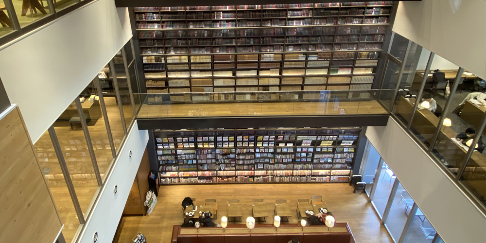 高梁市立図書館